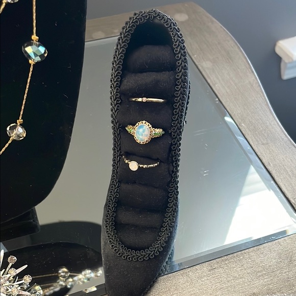 **Elegant Jewelry Bundle** - Picture 4 of 5